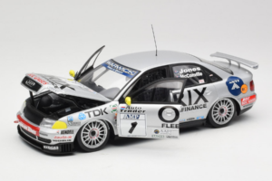 Audi A4 B5 STW #1 Orix B. Jones STW 1998 UT Models 1:18 39871 Metalli — kuva 2 / 8