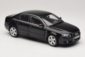 Audi A4 B6 3.2 Quattro Musta Minichamps 1:18 5010404125 Metalli — kuva 6 / 8