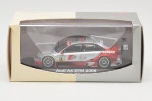 Audi A4 B6 #19 Sonax F. Stippler Joest Racing DTM 2005 Minichamps 1:43 5020500803 Metalli — kuva 4 / 4