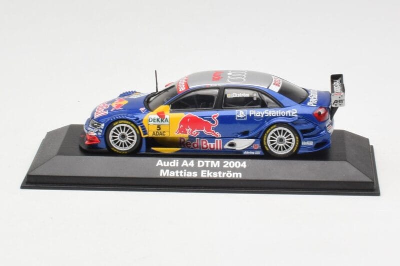 Audi A4 B6 #5 Red Bull M. Ekström DTM 2004 Minichamps 1:43 5020400303 Metalli