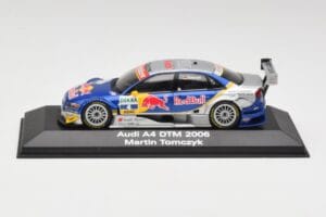 Audi A4 B7 #4 Red Bull M. Tomczyk DTM 2006 Minichamps 1:43 5020600303 Metalli
