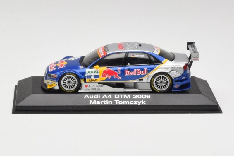 Audi A4 B7 #4 Red Bull M. Tomczyk DTM 2006 Minichamps 1:43 5020600303 Metalli