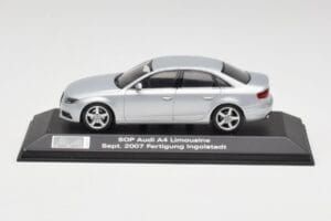 Audi A4 B8 3.2 Quattro Ice Hopea Minichamps 1:43 5010704113 Metalli