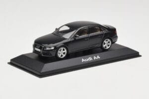 Audi A4 B8 3.2 Quattro Phantom Black Minichamps 1:43 5010704133 Metalli — kuva 2 / 4