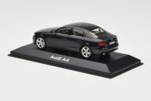Audi A4 B8 3.2 Quattro Phantom Black Minichamps 1:43 5010704133 Metalli — kuva 3 / 4
