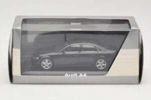 Audi A4 B8 3.2 Quattro Phantom Black Minichamps 1:43 5010704133 Metalli — kuva 4 / 4