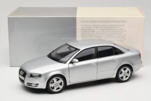 Audi A4 B8 3.2 Quattro Hopea Minichamps 1:18 5010404115 Metalli — kuva 8 / 8