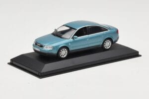 Audi A6 C5 Vaaleansininen Minichamps 1:43 AUDI004 Metalli — kuva 2 / 4