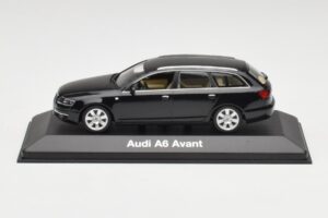 Audi A6 C6 Avant Phantom Musta Minichamps 1:43 5010406233 Metalli