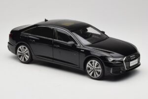 Audi A6L C8 Musta Paudi Model 1:18 42499 Metalli — kuva 6 / 8