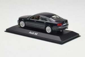 Audi A8 D3 Mauritius Sininen Metallic Minichamps 1:43 5010508123 Metalli — kuva 3 / 4
