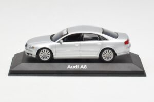 Audi A8 D3 Hopea Minichamps 1:43 20000001386001 Metalli