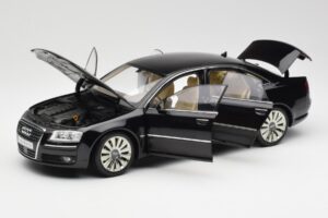 Audi A8 D3 W12 Musta Kyosho 1:18 09212BK Metalli — kuva 2 / 8