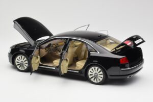 Audi A8 D3 W12 Musta Kyosho 1:18 09212BK Metalli — kuva 5 / 8