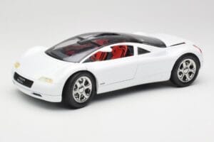 Audi Avus Quattro Alpine White Revell 1:18 08913 Metalli