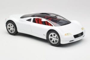 Audi Avus Quattro Alpine White Revell 1:18 08913 Metalli — kuva 6 / 8