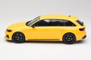 Audi RS4 B9 Avant 25. Vuosijuhla Vegas Keltainen GT Spirit 1:18 GT935 Hartsi — kuva 3 / 6