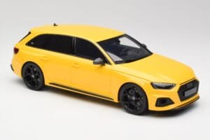 Audi RS4 B9 Avant 25. Vuosijuhla Vegas Keltainen GT Spirit 1:18 GT935 Hartsi — kuva 4 / 6