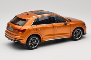 Audi Q3 F3 Orange Metallic Paudi Model 1:18 05962Q32019 Metalli — kuva 3 / 8