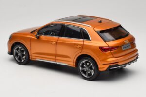Audi Q3 F3 Orange Metallic Paudi Model 1:18 05962Q32019 Metalli — kuva 7 / 8