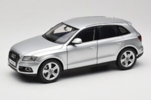 Audi Q5 8R Ice Silver Kyosho 1:18 09242IS Metalli