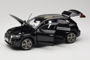 Audi Q5L FY Musta Paudi Model 1:18 26732 Metalli — kuva 2 / 8