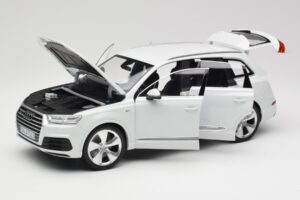 Audi Q7 4M Valkoinen Minichamps 1:18 110014000 Metalli — kuva 2 / 8