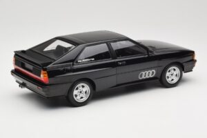 Audi Quattro Musta Metallic Minichamps 1:18 155016121 Metalli — kuva 2 / 6