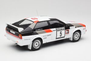 Audi Quattro #5 H. Mikkola / A. Hertz 1000 Lakes Rally 1982 IXO 1:18 18RMC094B Metalli — kuva 2 / 6