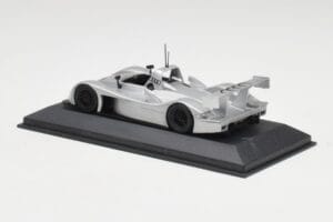 Audi R10 Concept Ice Hopea Metallic Minichamps 1:43 AUDI001 Metalli — kuva 3 / 4