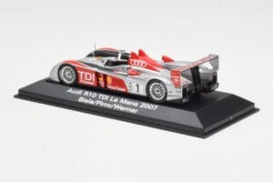 Audi R10 TDI LMP1 #1 F. Biela / E. Pirro / M. Werner 24 Hours of Le Mans 2007 Minichamps 1:43 5020700213 Metalli — kuva 3 / 4