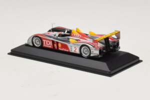 Audi R10 TDI LMP1 #2 R. Capello / T. Kristensen 2007 Minichamps 1:43 400071602 Metalli — kuva 3 / 4