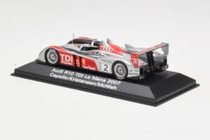 Audi R10 TDI LMP1 #2 R. Capello / T. Kristensen / A. McNish 24 Hours of Le Mans 2007 Minichamps 1:43 5020700223 Metalli — kuva 3 / 4