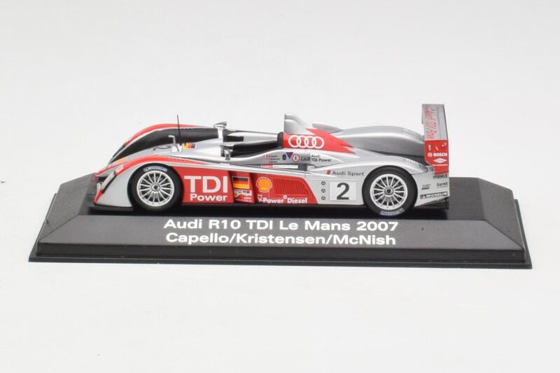 Audi R10 TDI LMP1 #2 R. Capello / T. Kristensen / A. McNish 24 Hours of Le Mans 2007 Minichamps 1:43 5020700223 Metalli