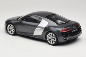 Audi R8 5.2 FSI Quattro Daytona Grey Kyosho 1:18 09216DG Metalli — kuva 6 / 7