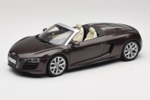 Audi R8 5.2 Spyder Teak Brown Kyosho 1:18 5010918525 Metalli