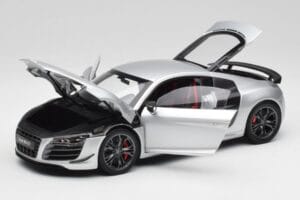 Audi R8 GT Type 42 Ice Hopea Metallic Kyosho 1:18 09218IS Metalli — kuva 2 / 8