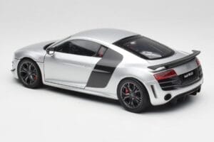 Audi R8 GT Type 42 Ice Hopea Metallic Kyosho 1:18 09218IS Metalli — kuva 7 / 8