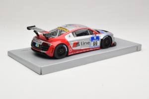 Audi R8 LMS #99 F. Biela / P. Kaffer / M. Fässler / M. Hennerici Phoenix Racing 24 Hours Nürburgring 2009 Spark 1:18 18S041 H — kuva 3 / 6