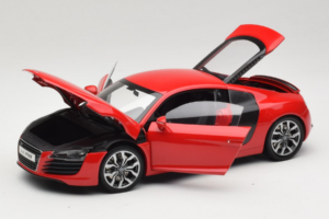 Audi R8 Punainen Kyosho 1:18 09213R Metalli — kuva 2 / 8