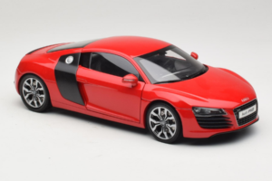 Audi R8 Punainen Kyosho 1:18 09213R Metalli — kuva 6 / 8