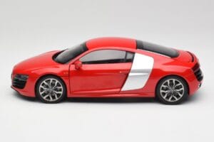 Audi R8 V10 Brilliant Punainen Kyosho 1:18 09216RR Metalli — kuva 4 / 8