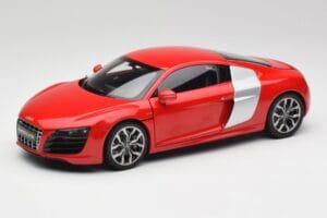 Audi R8 V10 Brilliant Punainen Kyosho 1:18 09216RR Metalli