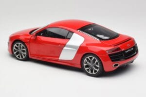 Audi R8 V10 Brilliant Punainen Kyosho 1:18 09216RR Metalli — kuva 7 / 8