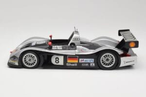 Audi R8R LMP #8 F. Biela / E. Pirro / D. Theys 24 Hours of Le Mans 1999 Maisto 1:18 538881 Metalli — kuva 4 / 8