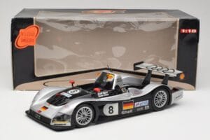 Audi R8R LMP #8 F. Biela / E. Pirro / D. Theys 24 Hours of Le Mans 1999 Maisto 1:18 538881 Metalli — kuva 8 / 8