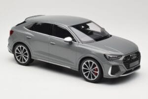 Audi RS Q3 F3 Sportback Harmaa Minichamps 1:18 155018100 Metalli — kuva 4 / 6