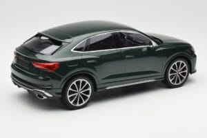 Audi RS Q3 Sportback 8U Green Metallic Minichamps 1:18 155018102 Metalli — kuva 2 / 6