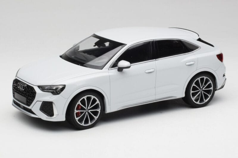 Audi RS Q3 F3 Sportback Glacier White Metallic Minichamps 1:18 155018105 Metalli
