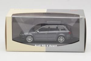 Audi RS4 B7 Avant Harmaa Minichamps 1:43 5010509223 Metalli — kuva 4 / 4